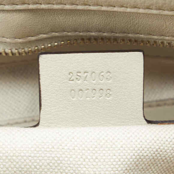 Authentic Gucci GG Signature Mayfair Handbag - Picture 11 of 12